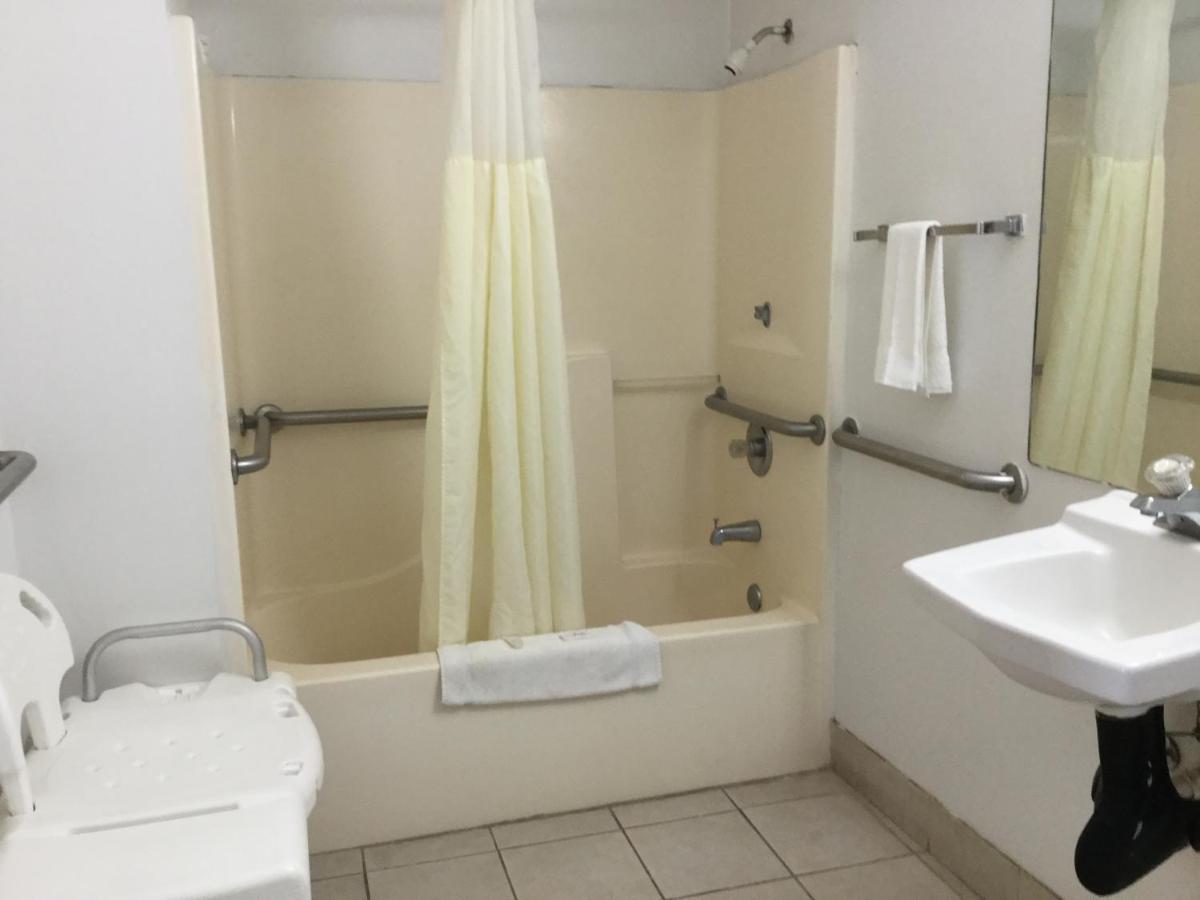 Metter American Inn מראה חיצוני תמונה
